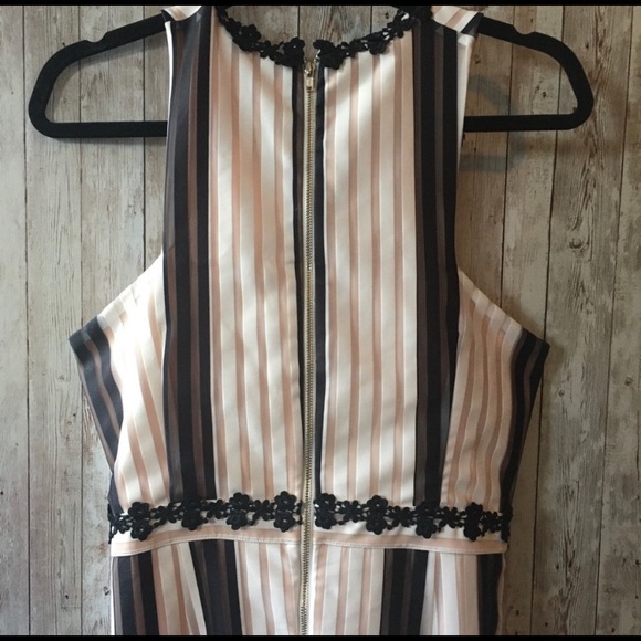 NWT FOXIEDOX Eldora Halter Dress - Picture 7 of 10